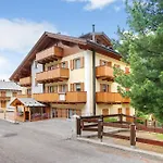Casa Michela Mansarda Apartment