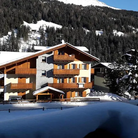 Casa Michela Mansarda Lägenhet Valfurva